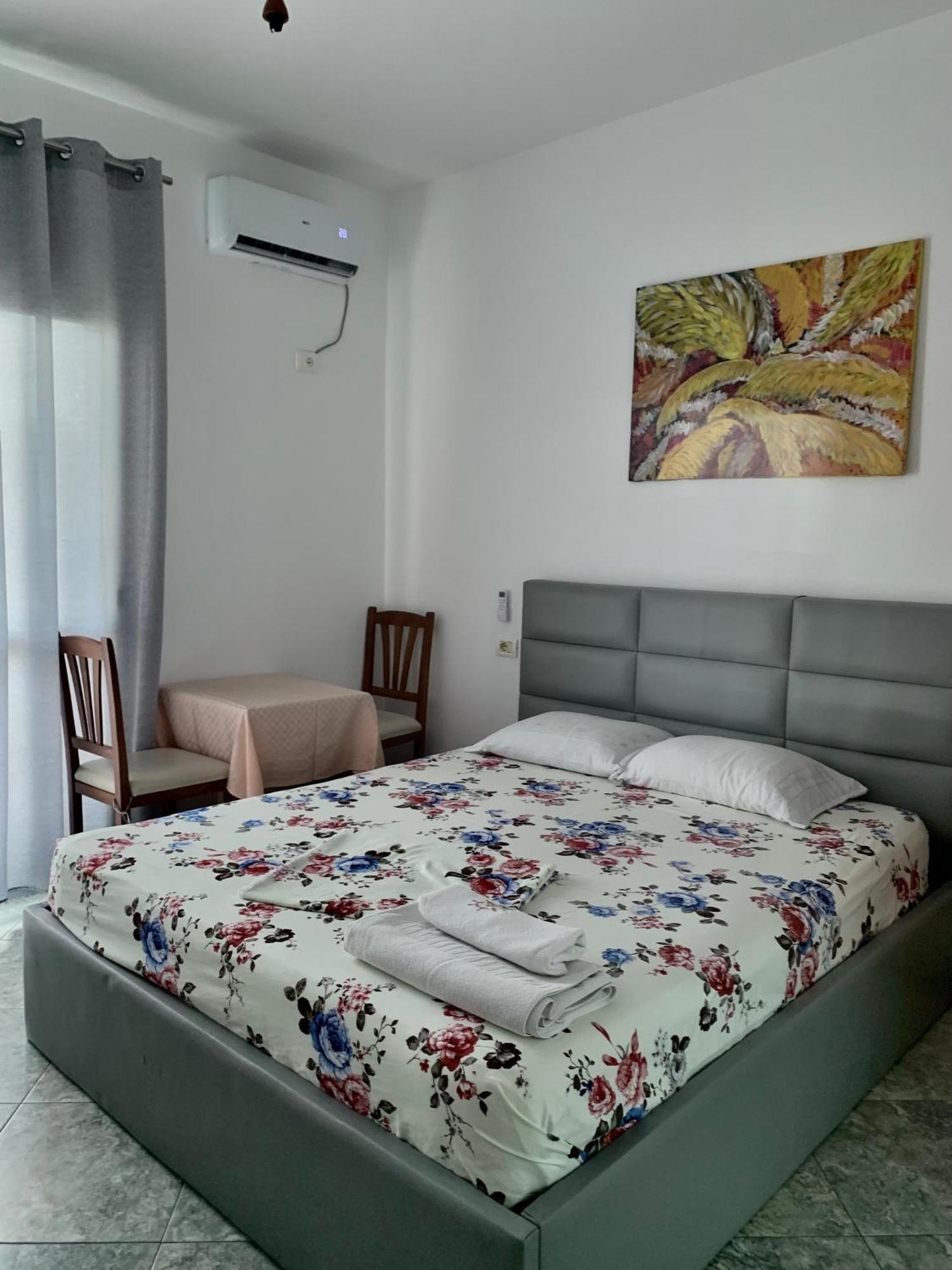 Serenade Beach Durrës Exterior foto