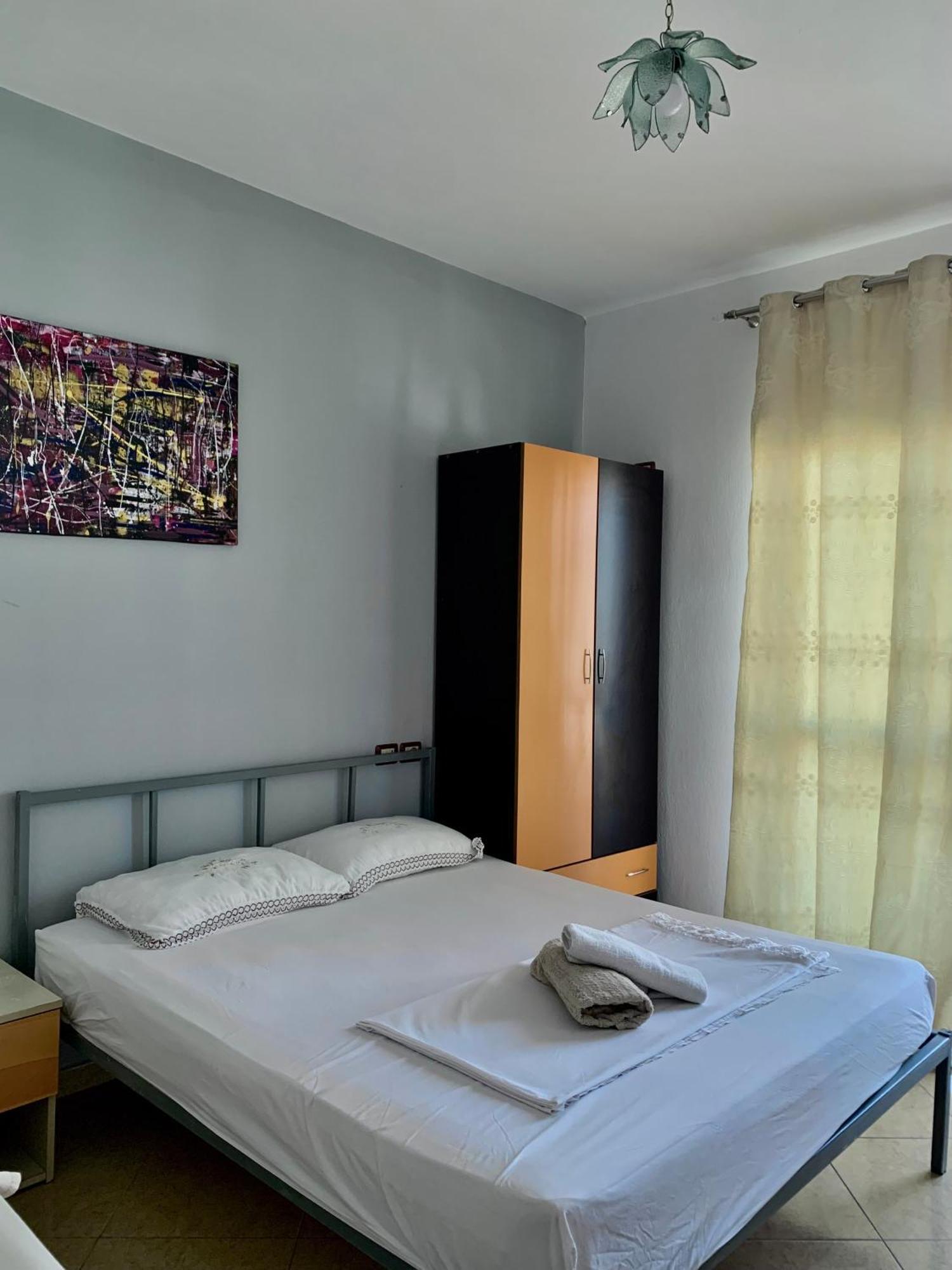 Serenade Beach Durrës Zimmer foto